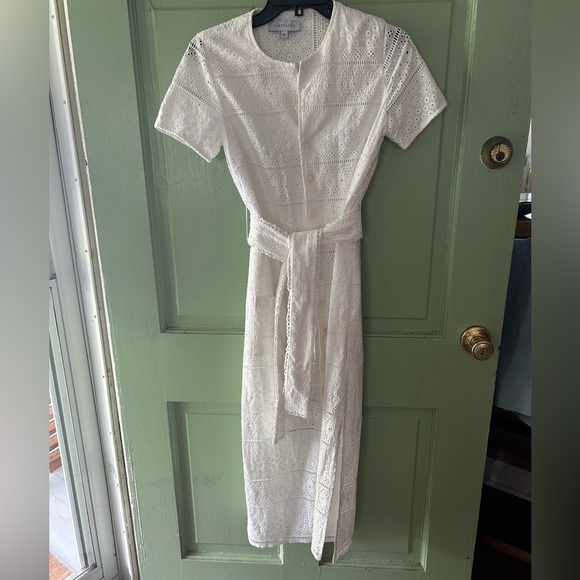 Cartolina Nantucket The Ophelia Dress in white eyelet - Picture 2 of 11